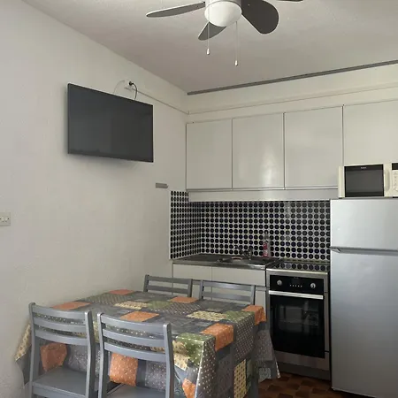 Spacieux T2 Pour 4p Avec Terrasse, Parking Prive A 400m De La Plage, Quartier Anime, Animaux Ok - Fr-1-799-9 *