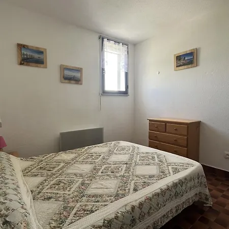 Spacieux T2 Pour 4p Avec Terrasse, Parking Privé à 400m De La Plage, Quartier Animé, Animaux Ok - Fr-1-799-9
